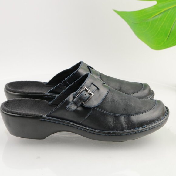 Clarks Womens Mule Size 8 Navy Leather Buckle Slip On Clogs Low Block Heel Shoes - Picture 8 of 11